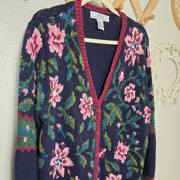 DBL Vintage Floral Knit V-Neck Cardigan In Navy Women's Size Medium - Picture 2 of 9